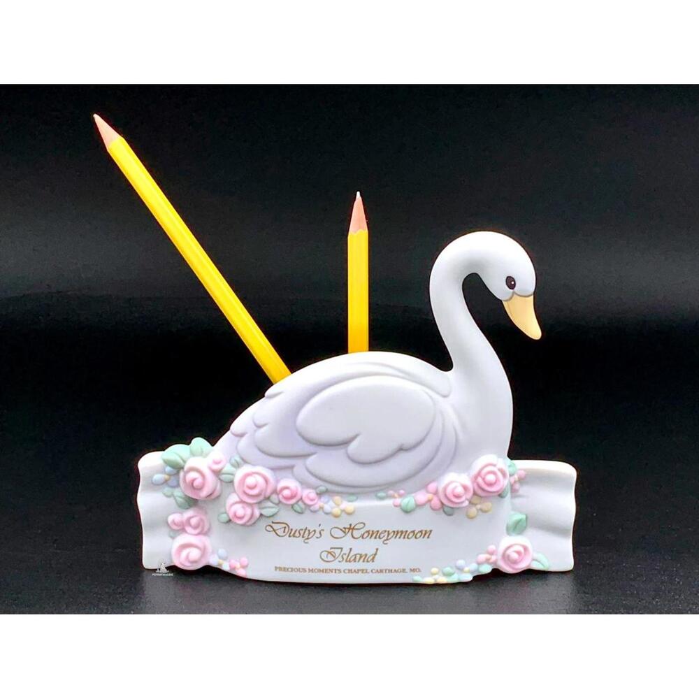 Precious Moments Dusty’s Honeymoon Island Swan Pencil Holder Desk Decor
